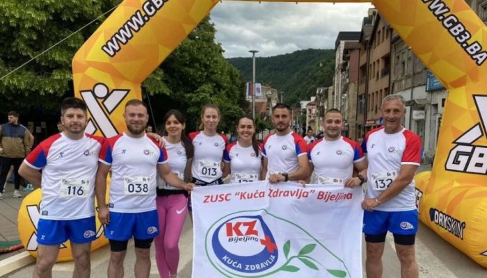 Bijeljinci najuspješniji na uličnoj trci u Zvorniku: Rekreativci Kuće zdravlja osvojili ekipno prvo mjesto (FOTO)