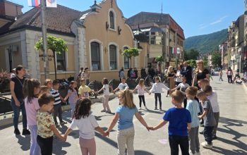 Djeca crtežima čestitala rođendan svom Zvorniku (FOTO)