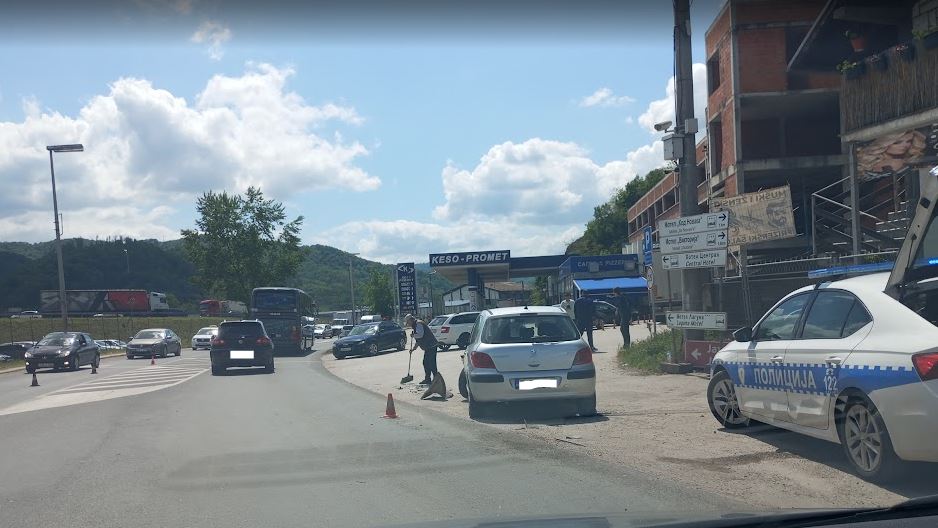 Dvije saobraćajne nezgode na području Zvornika, jedno lice povrijeđeno (FOTO)