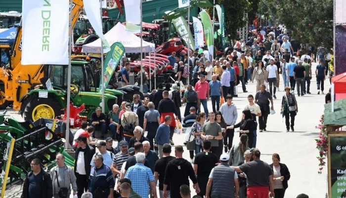 Zvornički poljoprivrednici posjetili Međunarodni poljoprivredni sajam u Novom Sadu (FOTO)