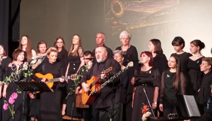 Izvornik poklonio Zvorniku veče muzike i emocije (FOTO)