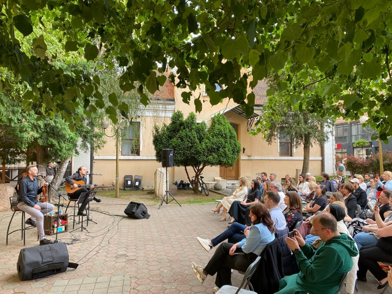 Zvornik uživao u programu za djecu i koncertu grupe „Kalem“ (FOTO)