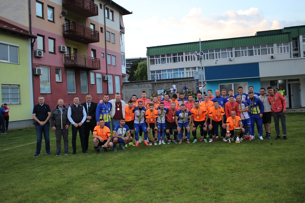 Ekipa FK Mladost 78 iz Vukovija Donjih osvojila je ovogodišnji općinski Kup Kalesije pod nazivom „Kup šehida“