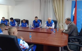 Zvornik: Gradonačelnik Ivanović organizovao prijem za tekvondoiste i članove ansambla Tabančići