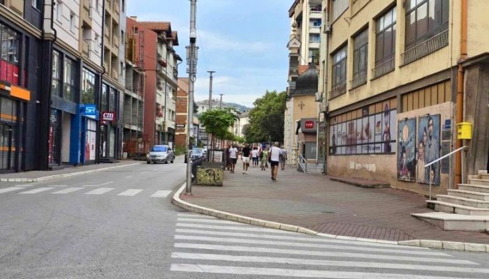 Zvornik: Privremena obustava saobraćaja u ulici Svetog Save zbog maturskih svečanosti