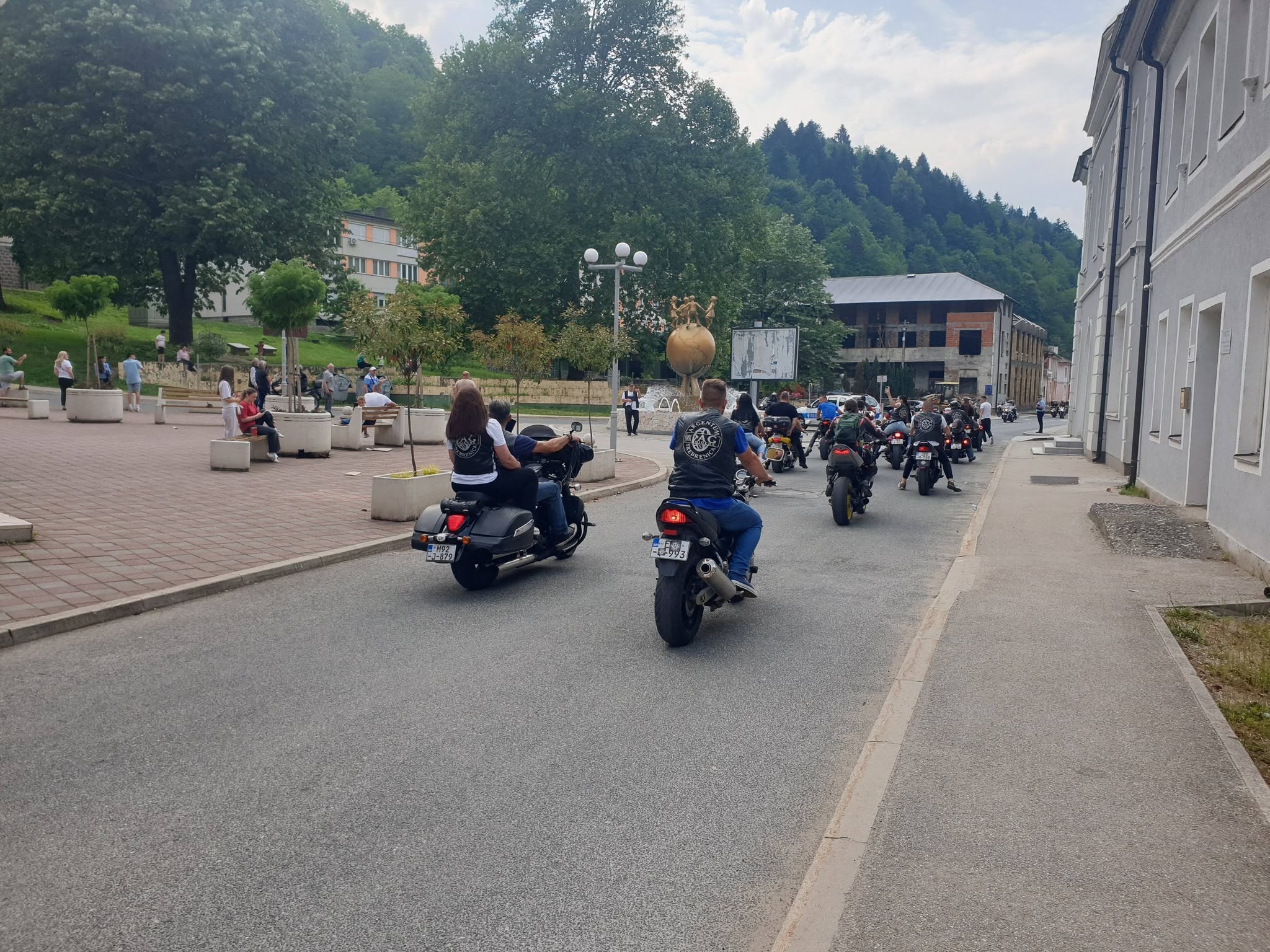 Haos nakon motorijade u Podrinju: Pijani motociklisti izazvali dva udesa, pet lica povrijeđeno