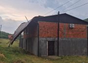 Nevrijeme prouzrokovalo kvarove na elektromreži i materijalnu štetu