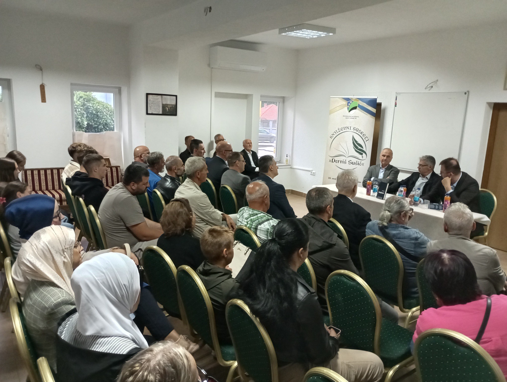 Vlasenica: Sala ispunjena do posljednjeg mjesta na Književnim susretima „Derviš Sušić“