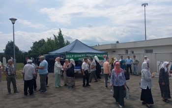 Help Others pružio podršku posjetiocima i porodicama žrtava na kolektivnoj dženazi u Gornjoj Kalesiji (FOTO)