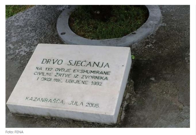 Kolektivna dženaza i ukop tri žrtve iz Zvornika danas u Memićima