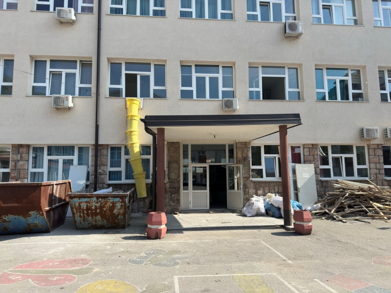 U toku radovi na unapređenju uslova u OŠ „Sveti Sava“ Zvornik