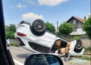 Na putu Bijeljina – Zvornik saobraćajna nesreća: Automobil se prevrnuo