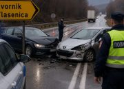 Nezgoda na magistralnom putu Zvornik–Vlasenica: Jedno lice povrijeđeno, jedno lišeno slobode