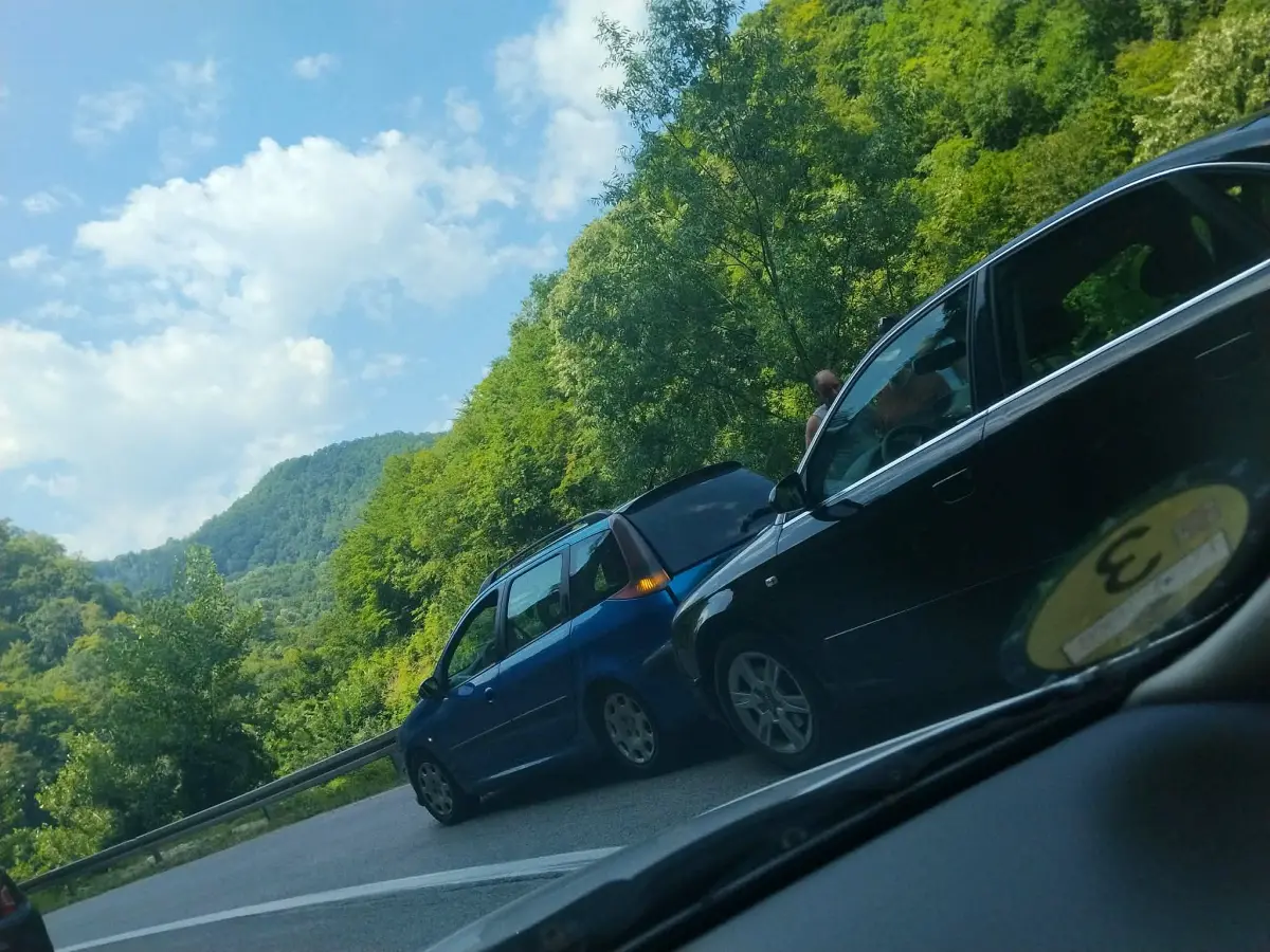 Ponovo saobraćaj usporen zbog saobraćajne nezgode kod Kušlata (FOTO)