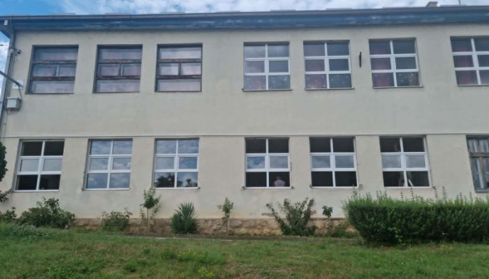 Počela zamjena spoljašnje stolarije u OŠ „Jovan Cvijić“ u Drinjači