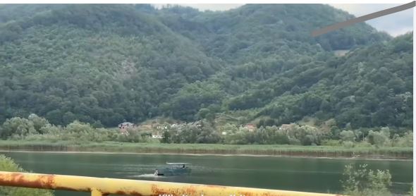 Sankcionisano lice koje je puštalo uvredljive pjesme sa splava na Zvorničkom jezeru tokom 11.jula