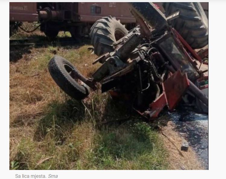 Stravična nesreća tokom poljoprivrednih radova, traktor se prevrnuo, muškarac poginuo (FOTO)