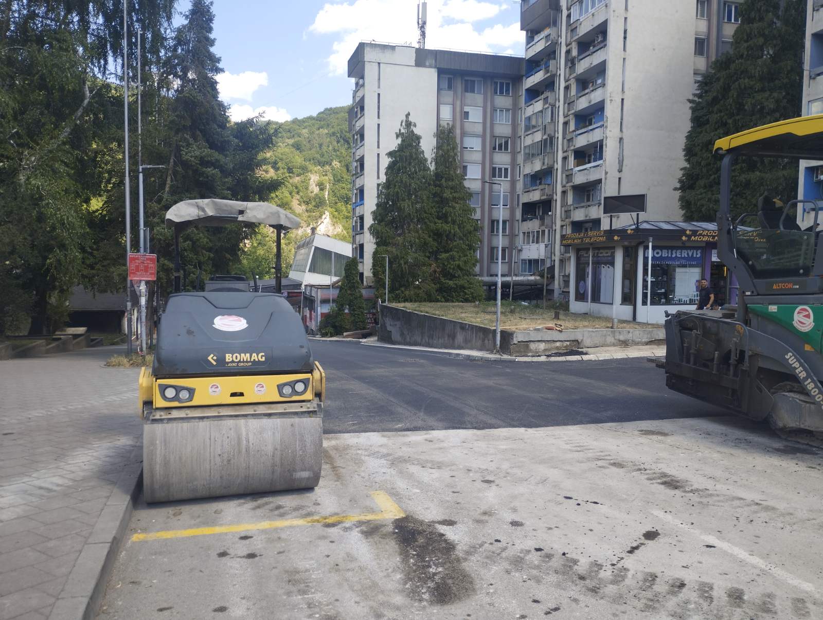 Privremena obustava saobraćaja u dijelovima dvije ulice u centru Zvornika danas i sutra
