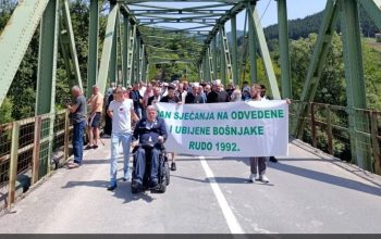 U Rudom obilježena godišnjica stradanja Bošnjaka, obratio se i načelnik: “Zločince kazniti, posebno one iz mog naroda”