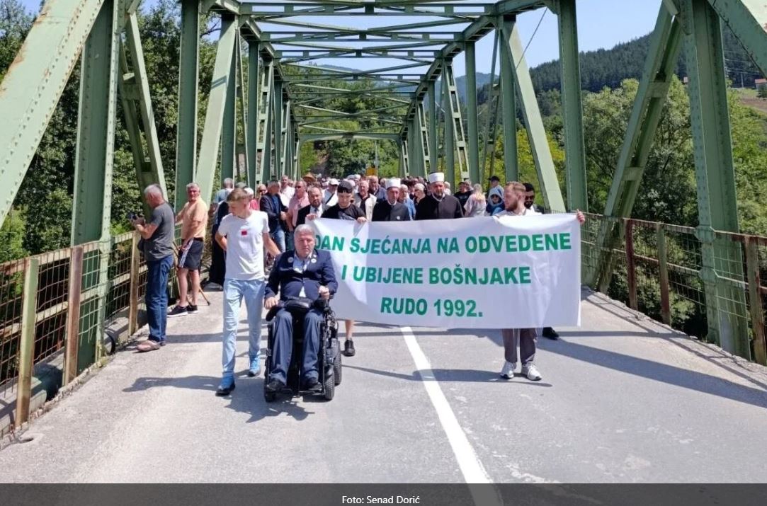 U Rudom obilježena godišnjica stradanja Bošnjaka, obratio se i načelnik: "Zločince kazniti, posebno one iz mog naroda"