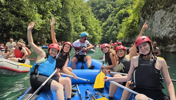 „Mladi, uzvodno!“ okupili mlade u Foči: Tri dana avanture, znanja i druženja