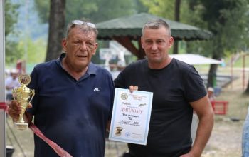 Zvornički kotlić okupio 25 ekipa: Najbolja riblja čorba „Velizara 2“, a lovački gulaš „Red i Zaprska“ (FOTO)