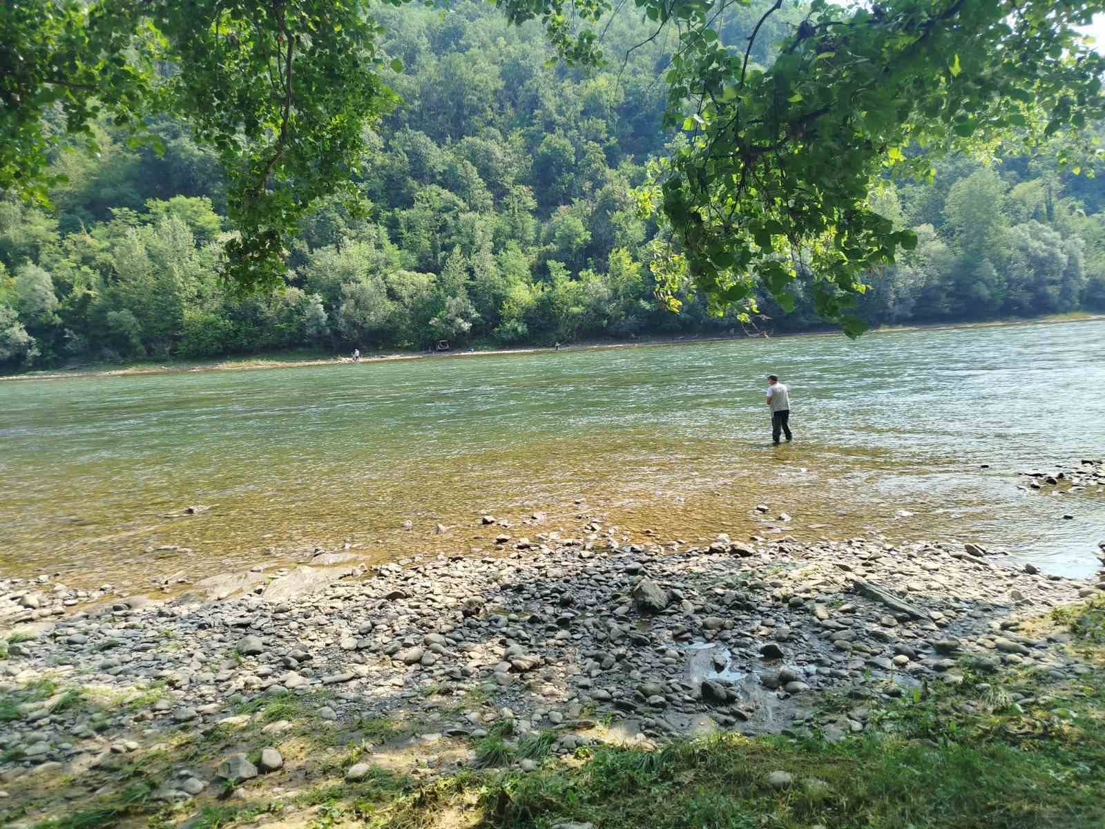 Škobljijada u Bratuncu proslavila 25. jubilej: Srđan Vasić pobjednik sa ulovom od 2.040 grama (FOTO)