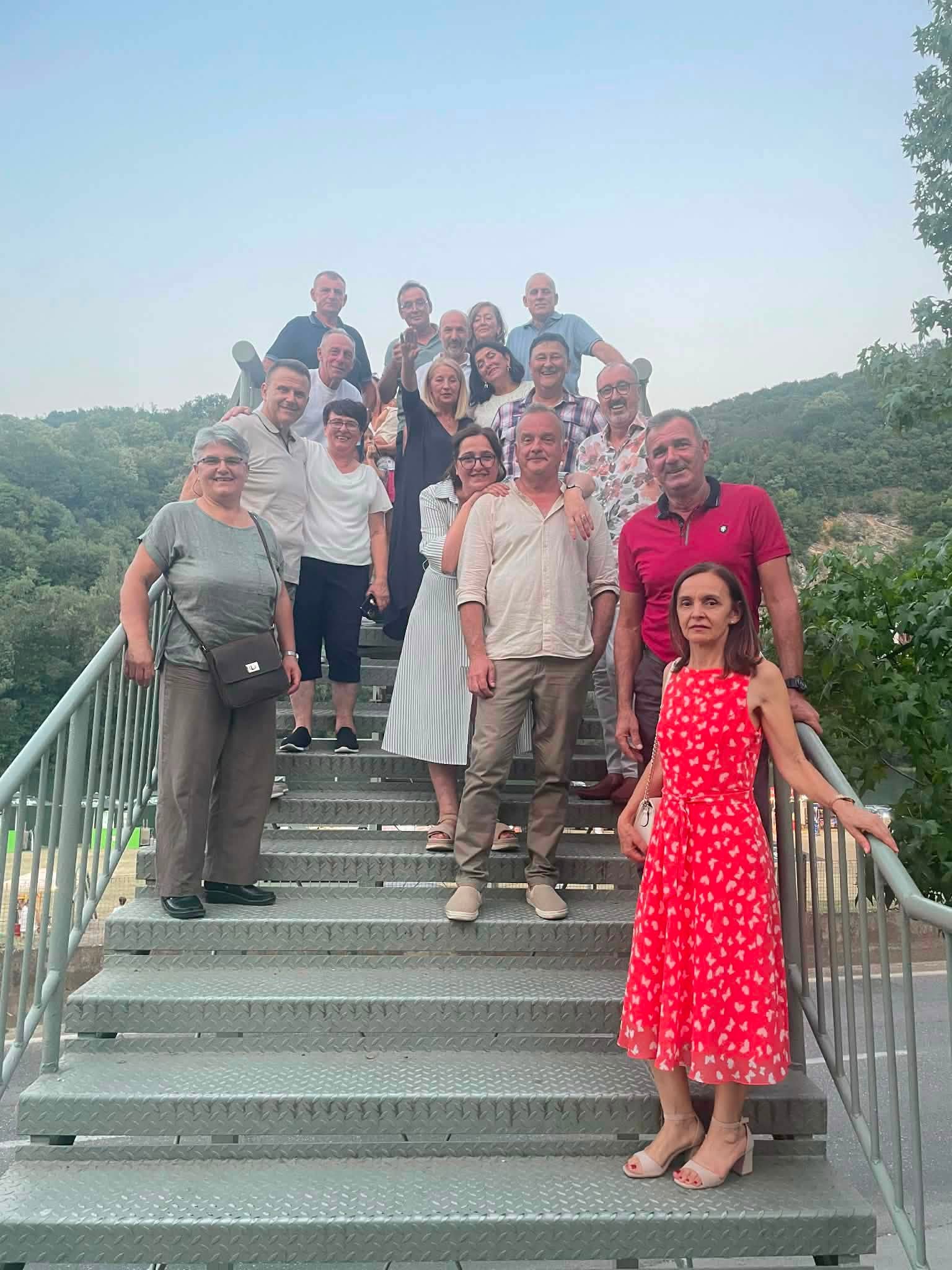 Generacija 1967/68. obilježila 40 godina od mature: Nekadašnji učenici TŠC-a okupili se u Zvorniku (FOTO)