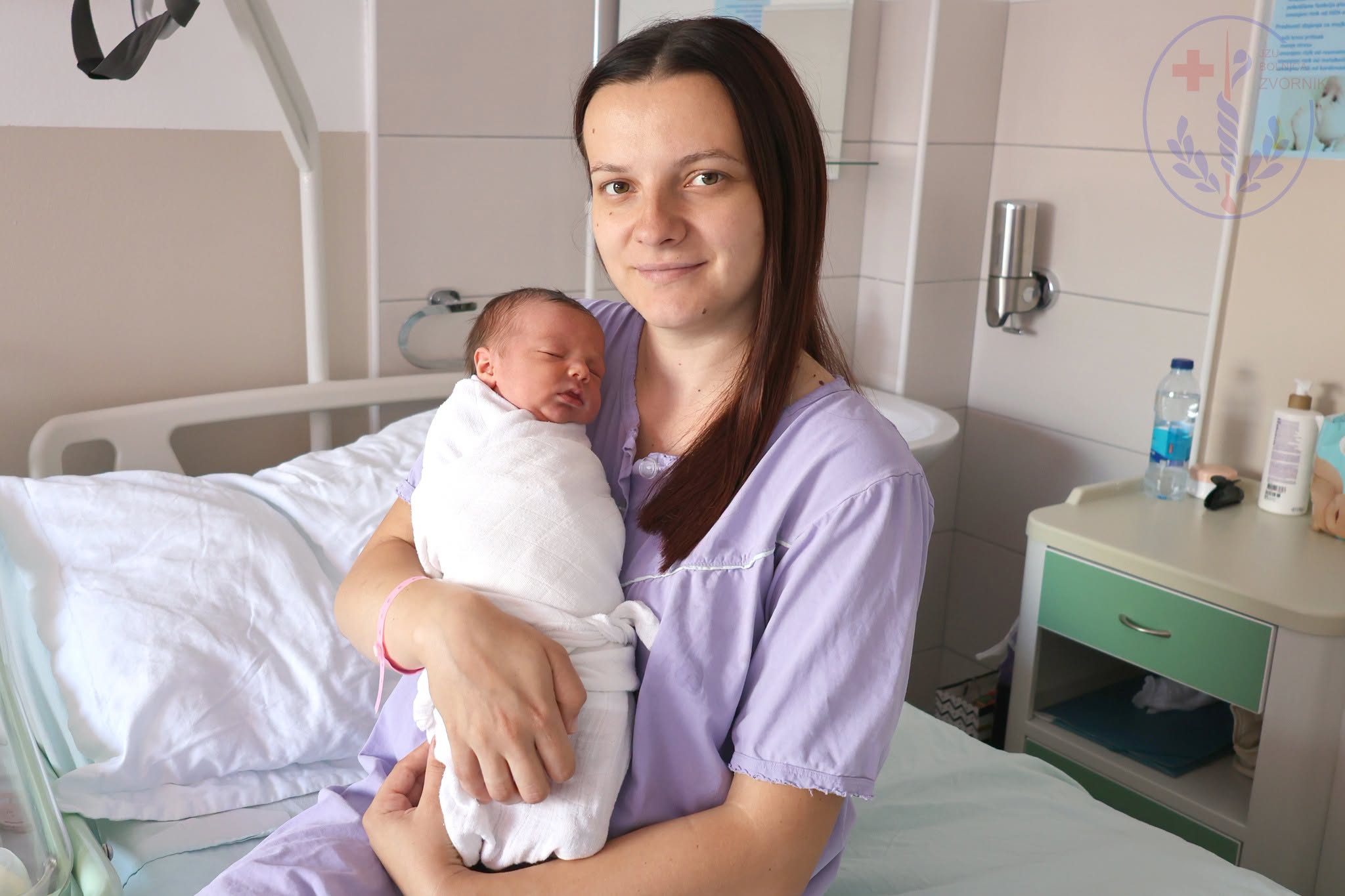 U zvorničkom porodilištu pet novih života dodatno uljepšali ovaj mjesec (FOTO)