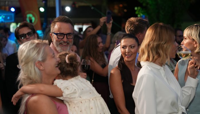 Veličanstvena noć s Petrom Grašom u Festivalskoj bašti: Bingo još jednom pokazao da je Naše mjesto za sve