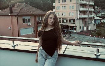 Čudesna godina mlade autorice iz Sapne: Nedžla Dedić osvojila prvo mjesto u Tešnju i pokorila literarnu scenu Bosne i Hercegovine