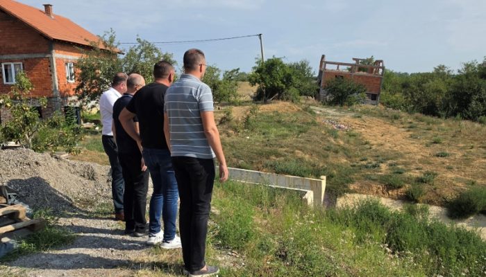 Predstavnici Grada Zvornika i Voda Srpske obišli klizište u Branjevu