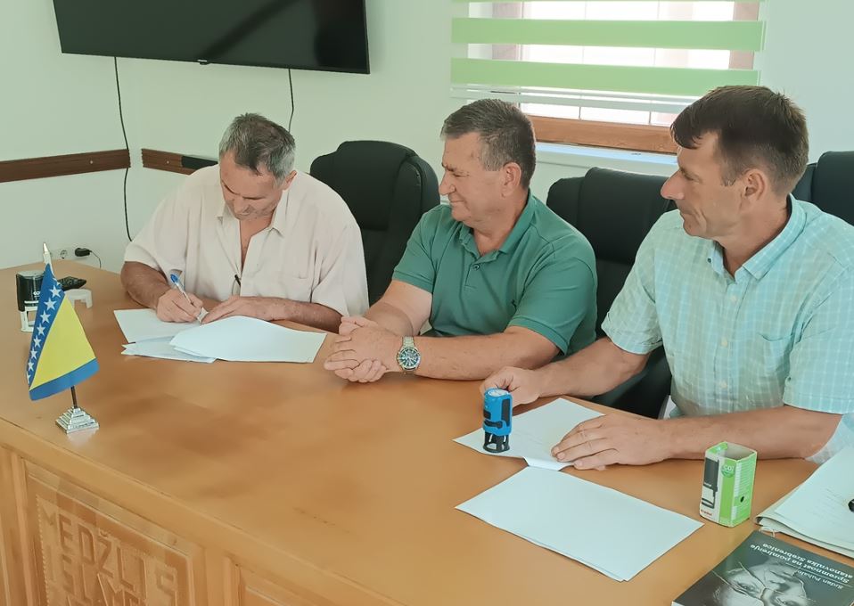Potpisan Ugovor o gradnji džamije u Vitinici (FOTO)