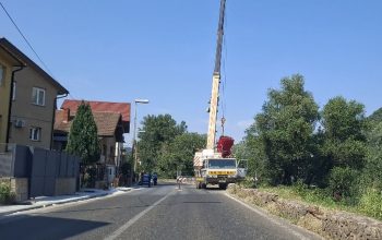 Vozilo završilo u koritu rijeke Drine na ulazu u Zvornik iz pravca Diviča, bez povrijeđenih lica (FOTO)
