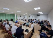 Skupom aktivista Koalicije za državu počela predizborna kampanja u Zvorniku (FOTO)