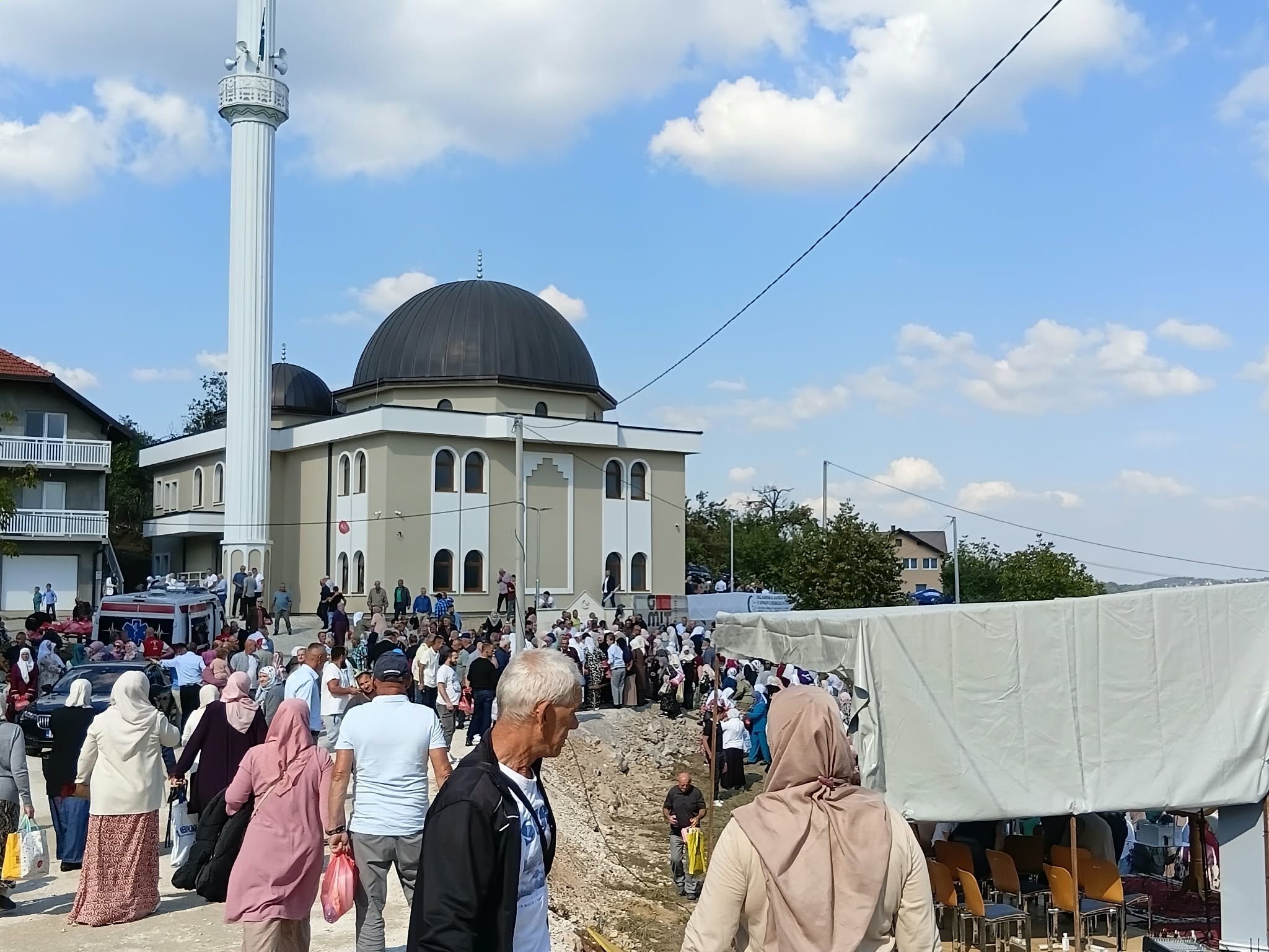 Otvorena džamija u Glumini kod Zvornika