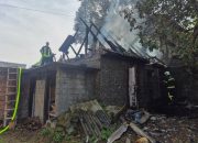 Novi požar kod Zvornika: Zapalio se pomoćni objekat u Kozluku (FOTO)