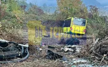 U nesreći kod Tuzle povrijeđeno 11 osoba koje su nalazile se u autobusu (FOTO)