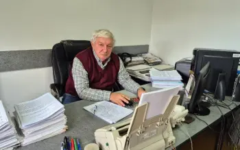 Ove godine srednje škole u Bijeljini upisale su nove generacije varilaca, vozača motornih vozila, instalatere grejnih i rashladnih uređaja, konobare, kuvare, kao i niz drugih zanatskih zanimanja koje smo predložili u ime Područne komore samostalnih preduzetnika Bijeljina, a dva prijedloga su za sada ostala nerealizovana – smjerovi „Serviser kućnih aparata“ i „Serviser IT uređaja“ – rekao je za Dešavanja u Bijeljini predsjednik ove komore Mile Stević