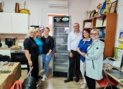 Podrška humanitarnom radu: Udruženju žena „Žena“ Janja uručena rashladna vitrina