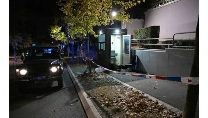 Napad ispred ambasade Izraela u Beogradu: Policajac ubio tinejdžera, Dačić tvrdi da je pripadnik Islamske države