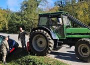 Vojnici Oružanih snaga BiH pomogli putnicima nakon slijetanja automobila s puta kod Šekovića (FOTO)